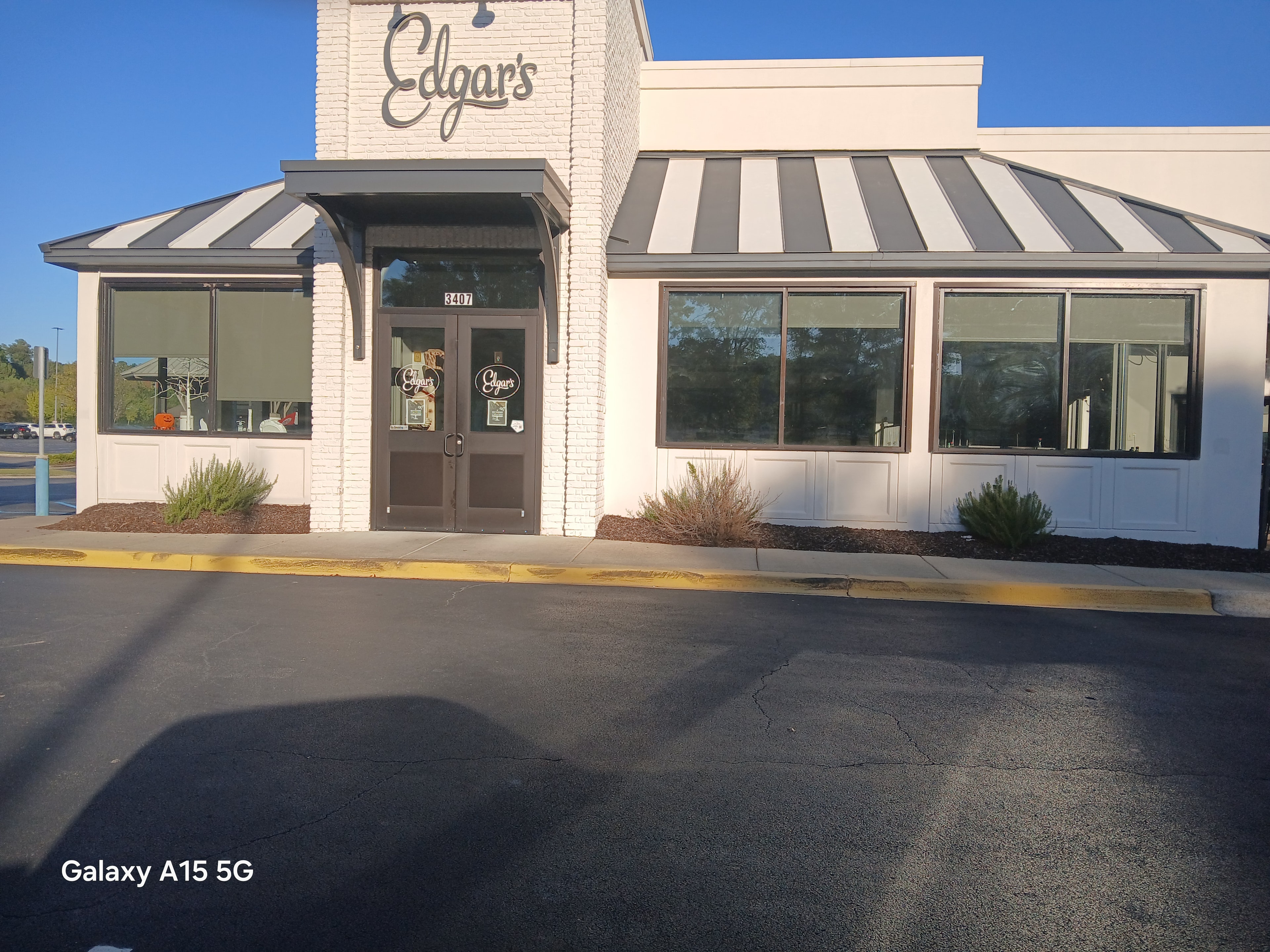 Project photo 2: Birmingham Retail Storefront — Avery Dennison Facade Graphics